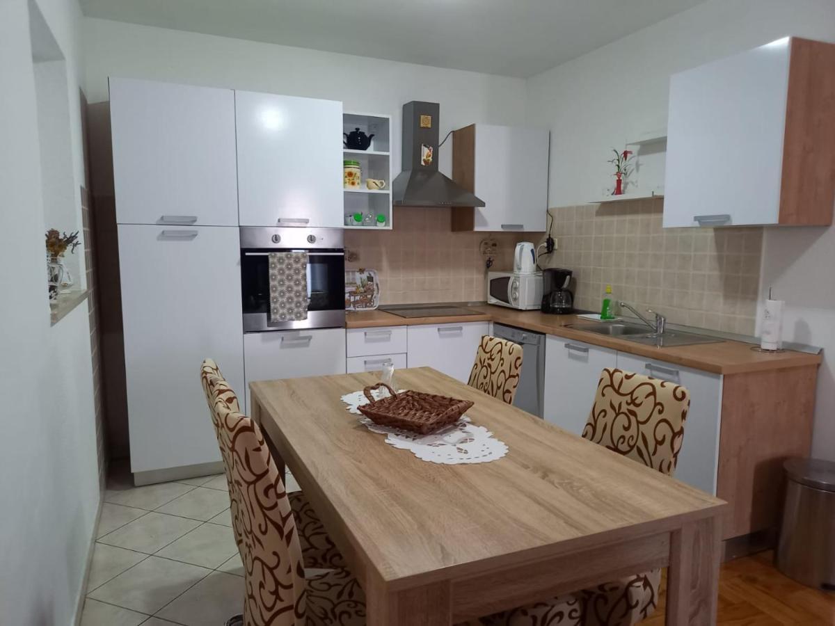 Apartmani Afrodita Crikvenica Bagian luar foto